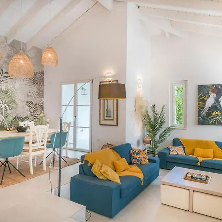 Villa Fiorenza - Is Morus- *